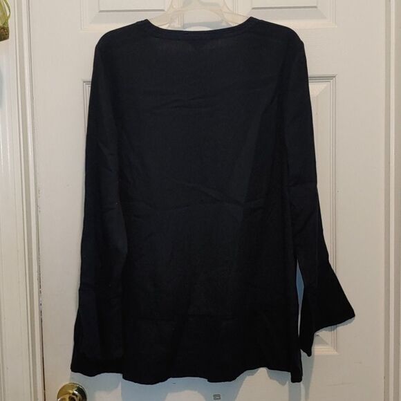Crown & Ivy navy bell  sleeve  blouse Sz 1XNWT - Picture 5 of 5